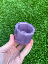 Load image into Gallery viewer, Handmade Resin Planter pot
